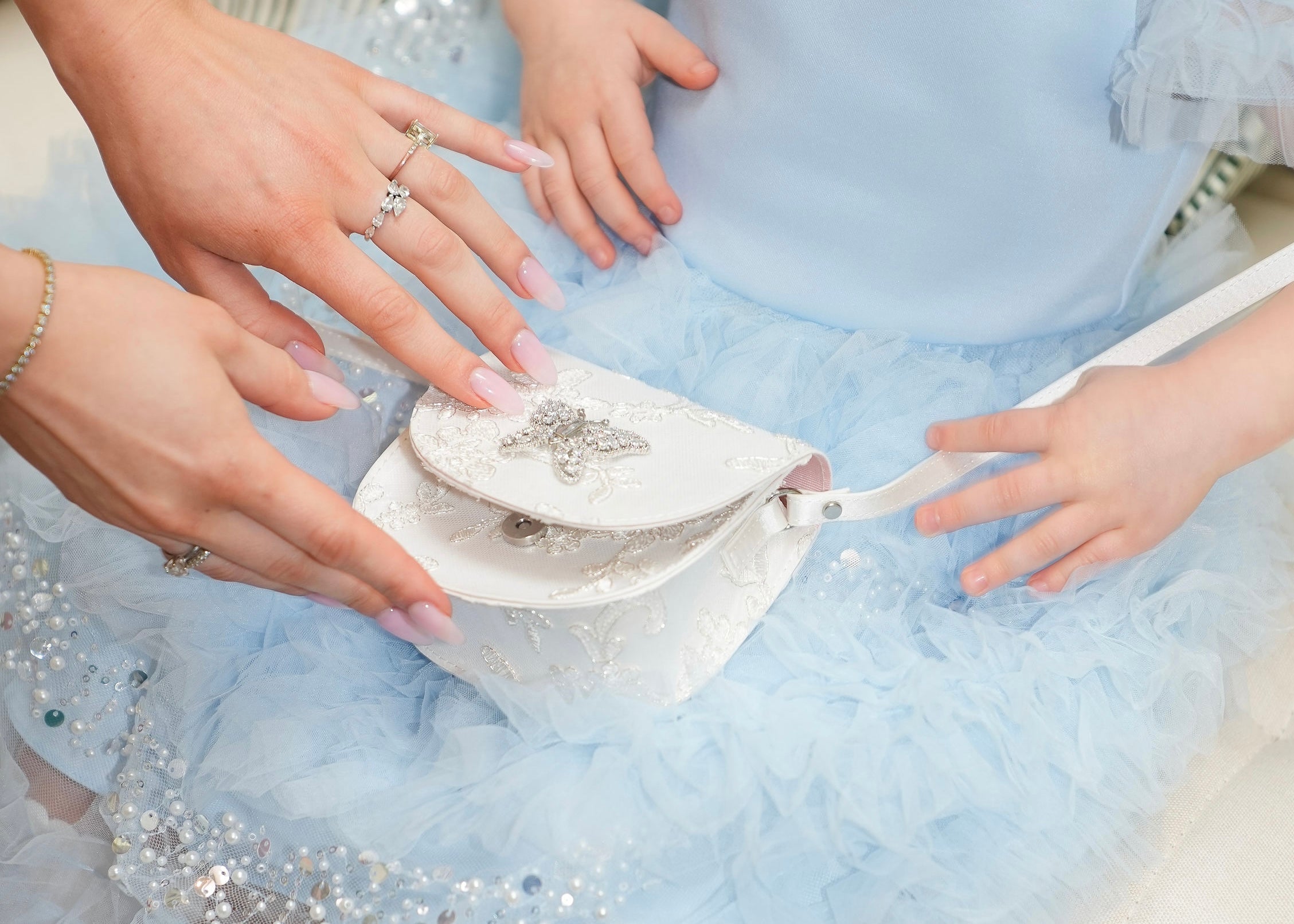 Ivory Chantilly Lace Luna Bag: A Flower Girl Keepsake by Aruna Seth