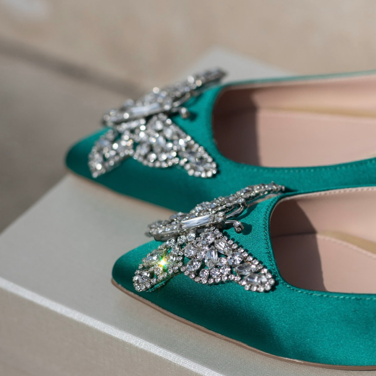 Eliana Butterfly Pointy Flats Green Satin