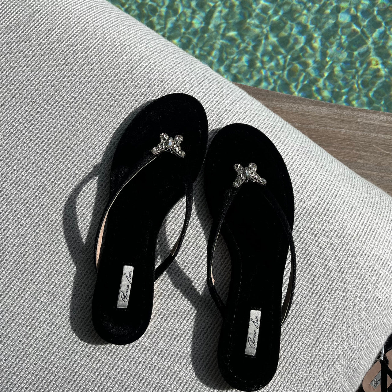 Farfalla Butterfly Flip Flop Black Velvet
