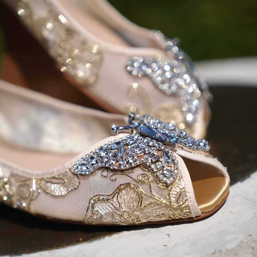 LIANA BUTTERFLY OPEN TOE FLATS GOLD LACE