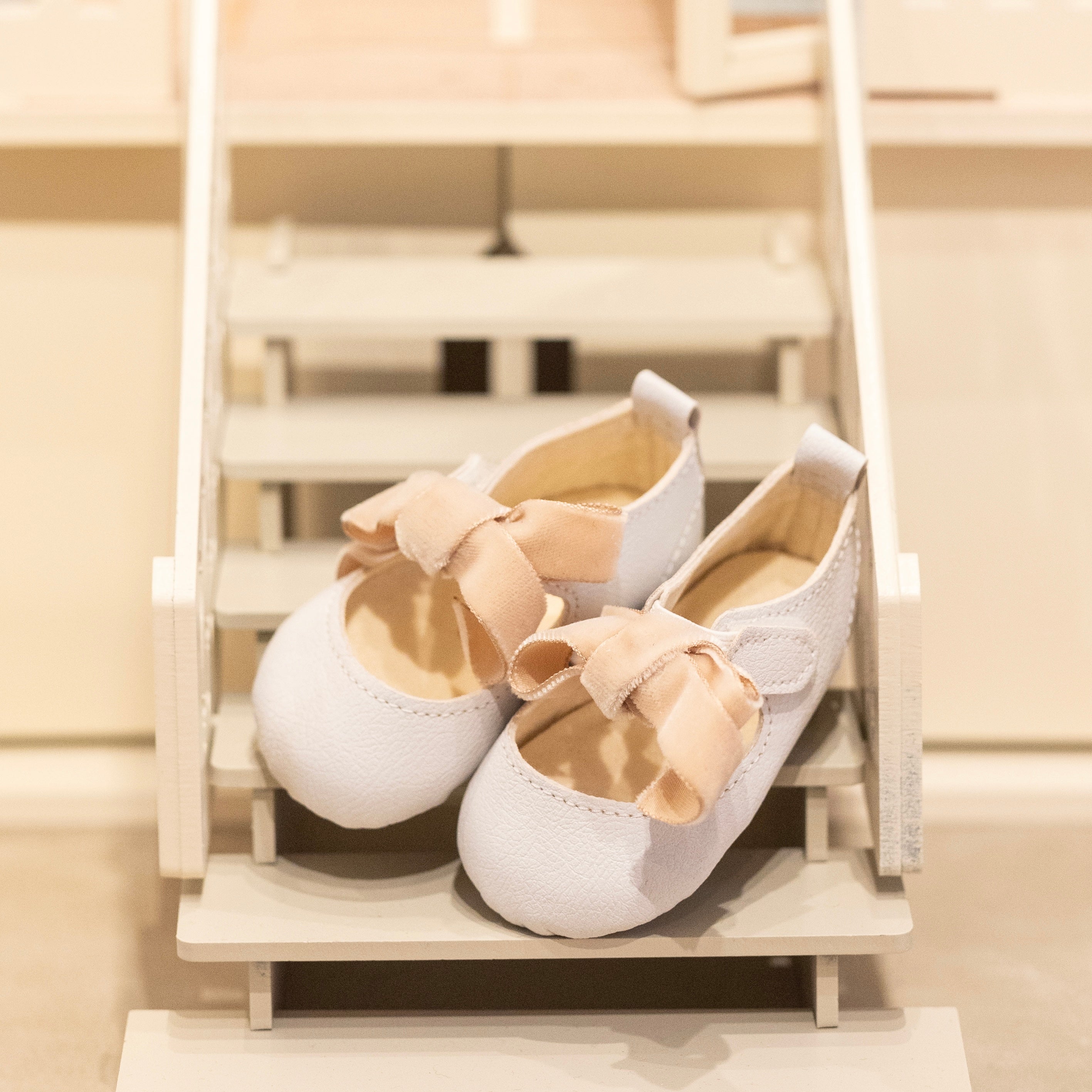 Faye Ivory Apple Leather Baby Shoes