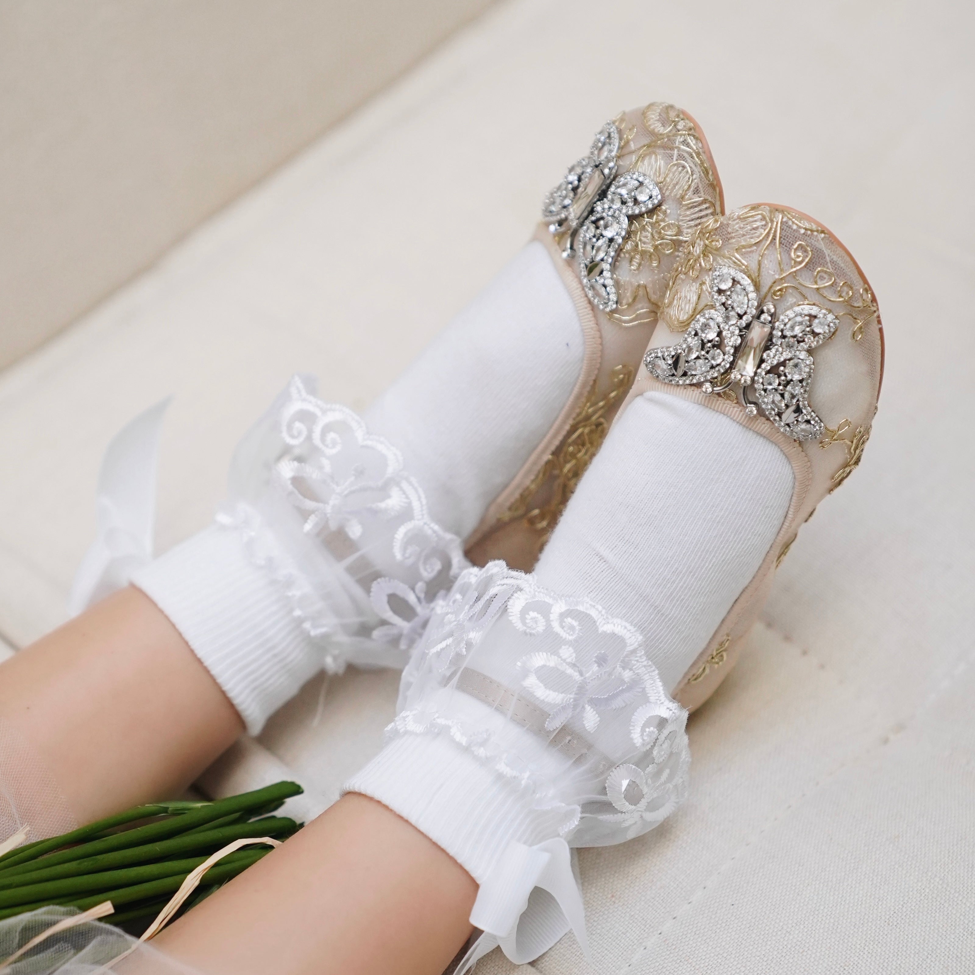 Angelina Butterfly Girls Shoes Gold Chantilly Lace