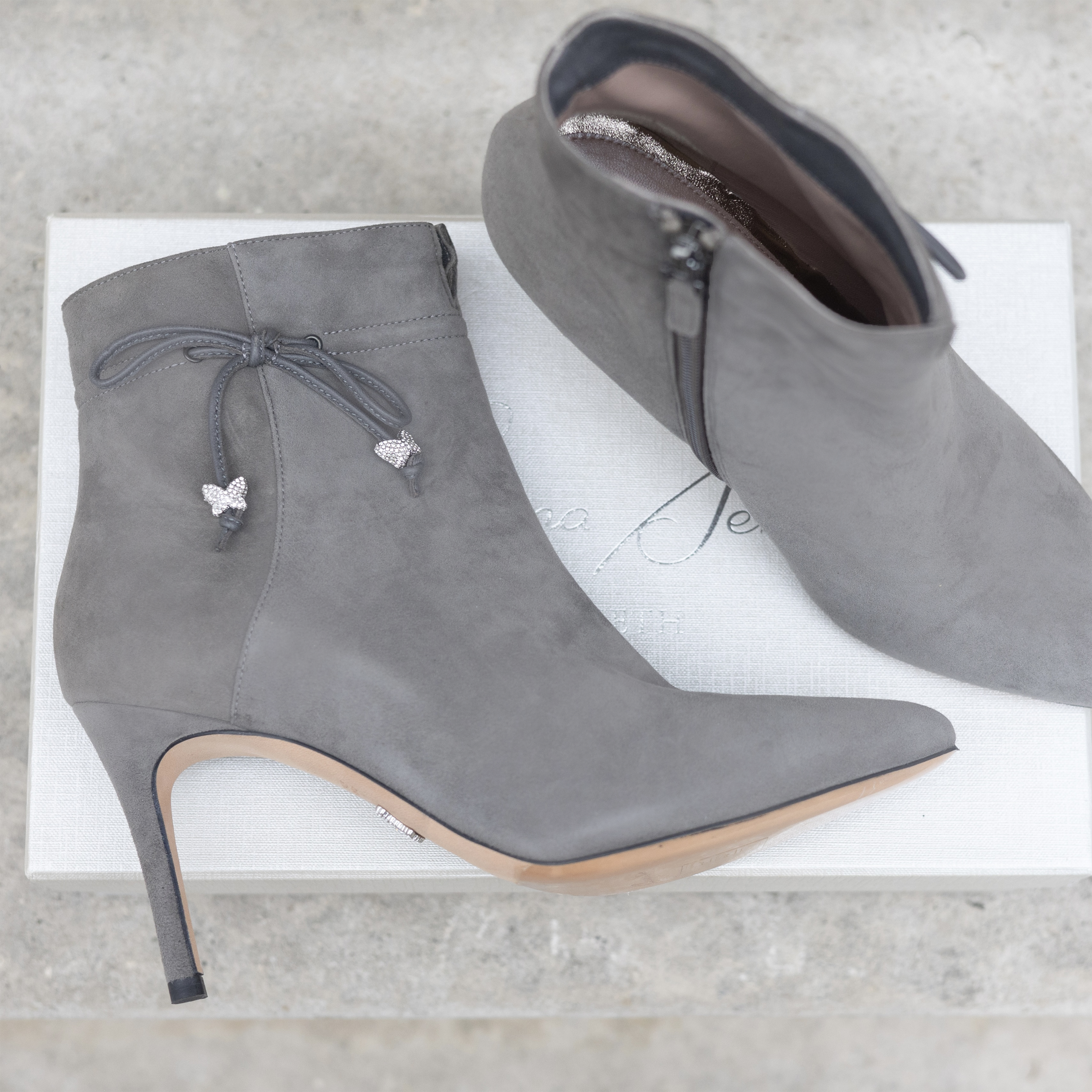 Grosvenor Ankle Boot Grey Suede